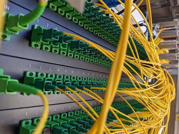 En quoi le panneau brassage rj45 est-il nécessaire ?